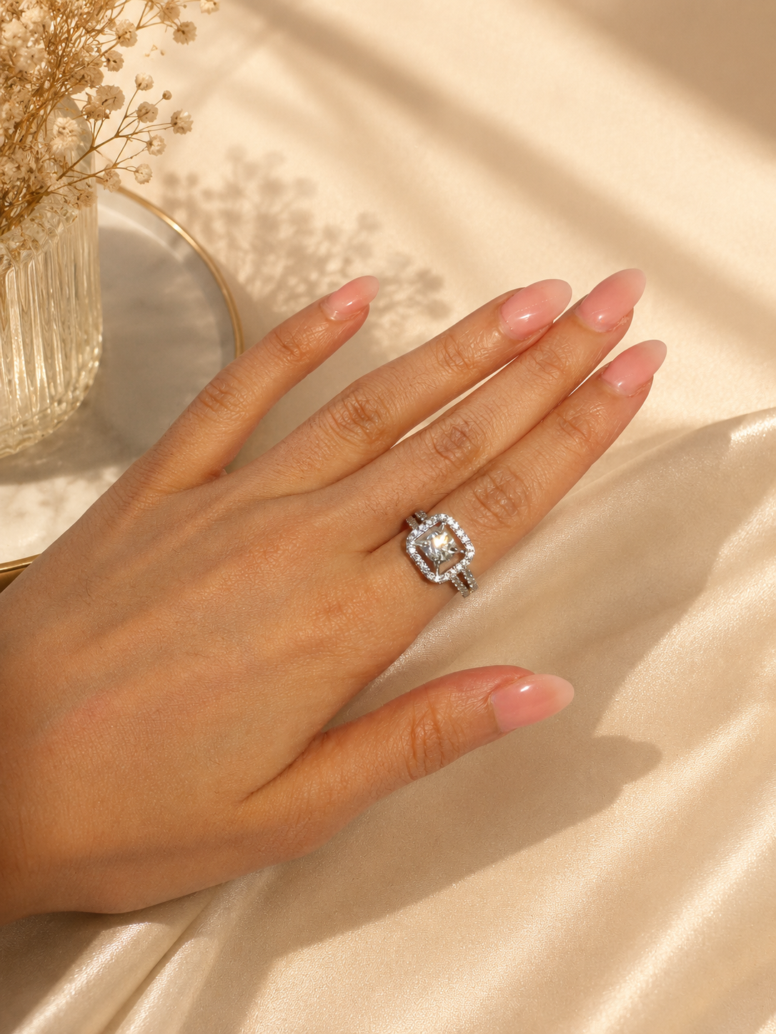 The Crest Ring